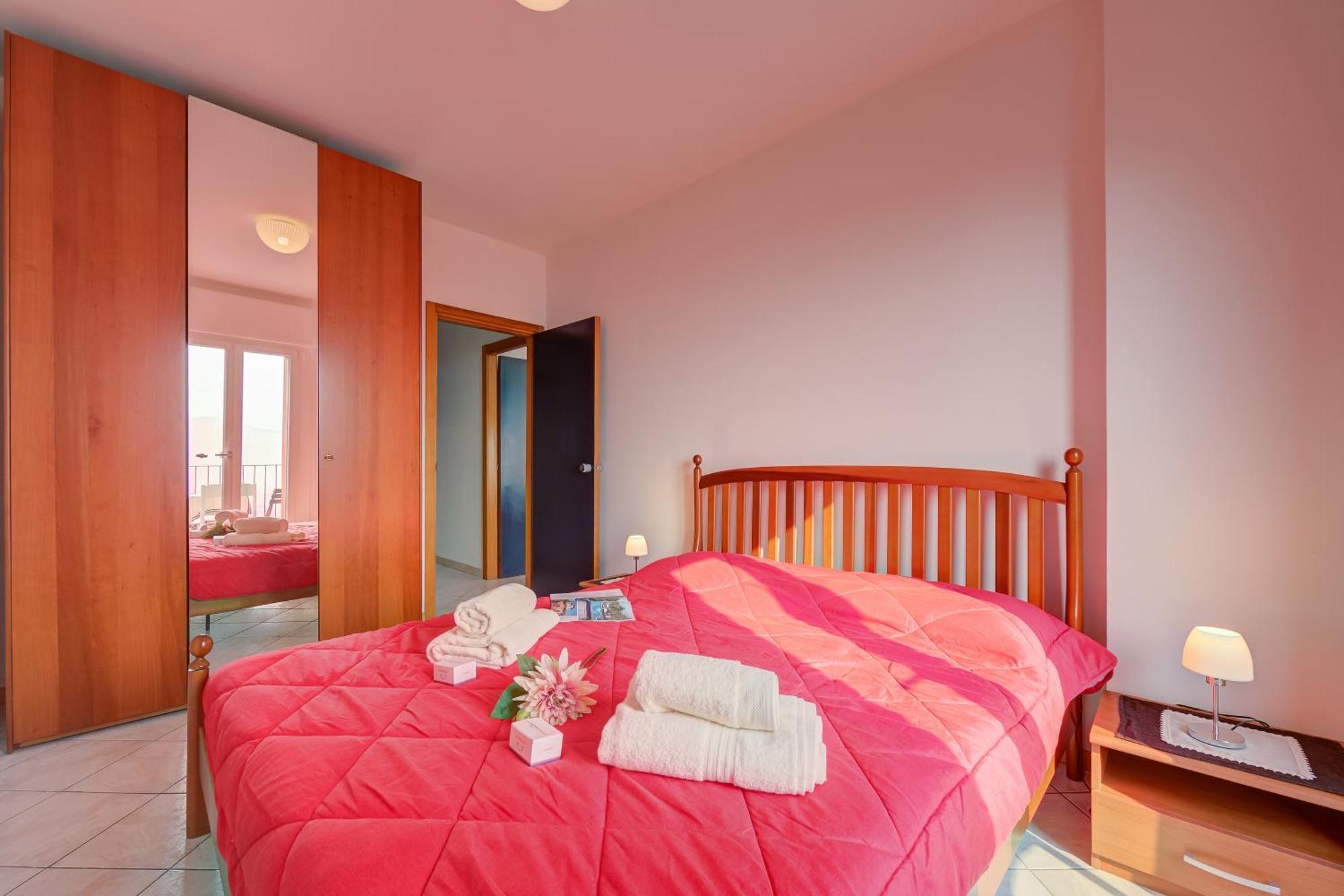Lake View Dom-Us Apartment - Happy Rentals Riva del Garda Eksteriør bilde