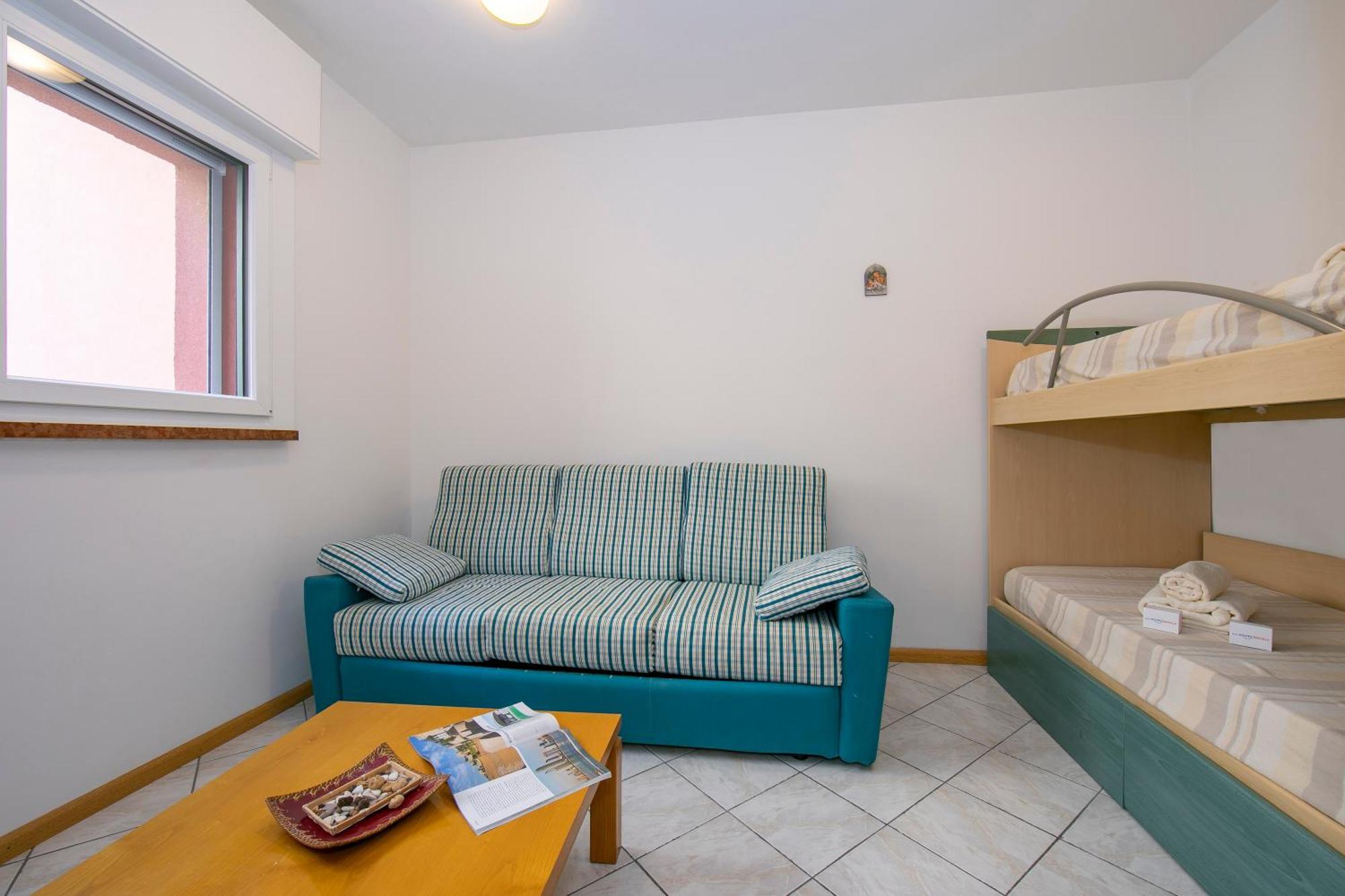 Lake View Dom-Us Apartment - Happy Rentals Riva del Garda Eksteriør bilde