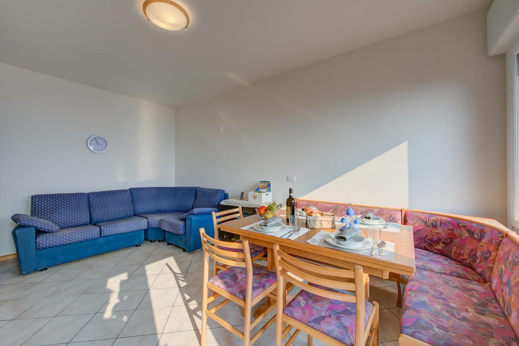 Lake View Dom-Us Apartment - Happy Rentals Riva del Garda Eksteriør bilde